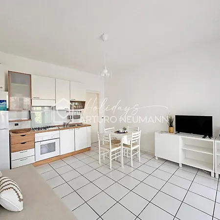 119 - Bilocale Al Taunus Con Portico, Giardino E Barbecue - E Navetta Al White Club Inclusa